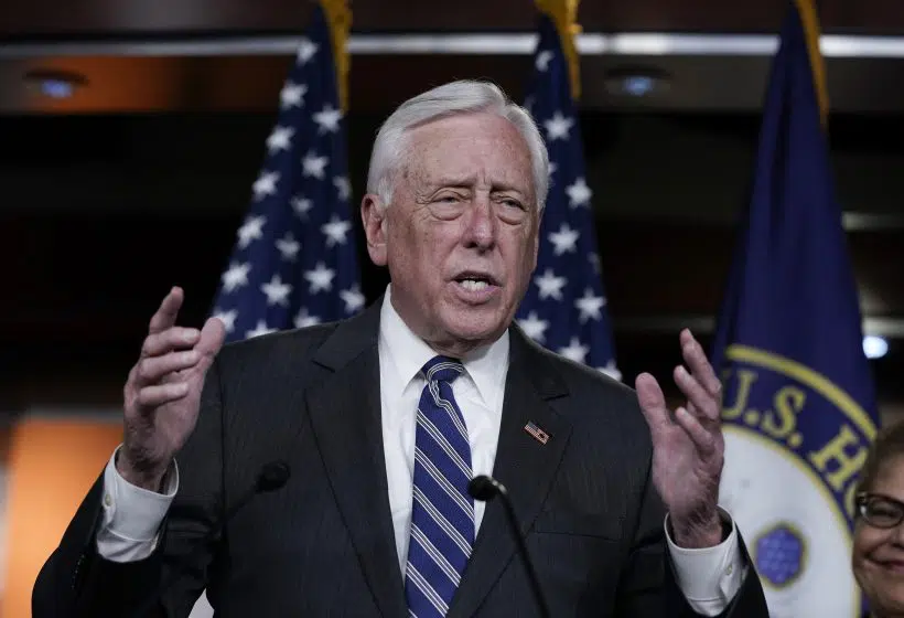 Hoyer Vows House Members Won’t Leave DC Without Relief Bill Deal