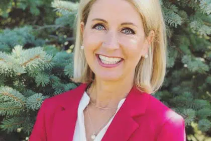 IL-15: Mary Miller (R)