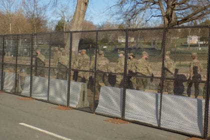 10,000 National Guard Troops Due in D.C. Saturday, Washington Monument Closed