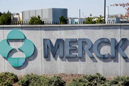 Merck Halts Work on Vaccine, Moderna Delivers 30.4 Million Doses to Feds