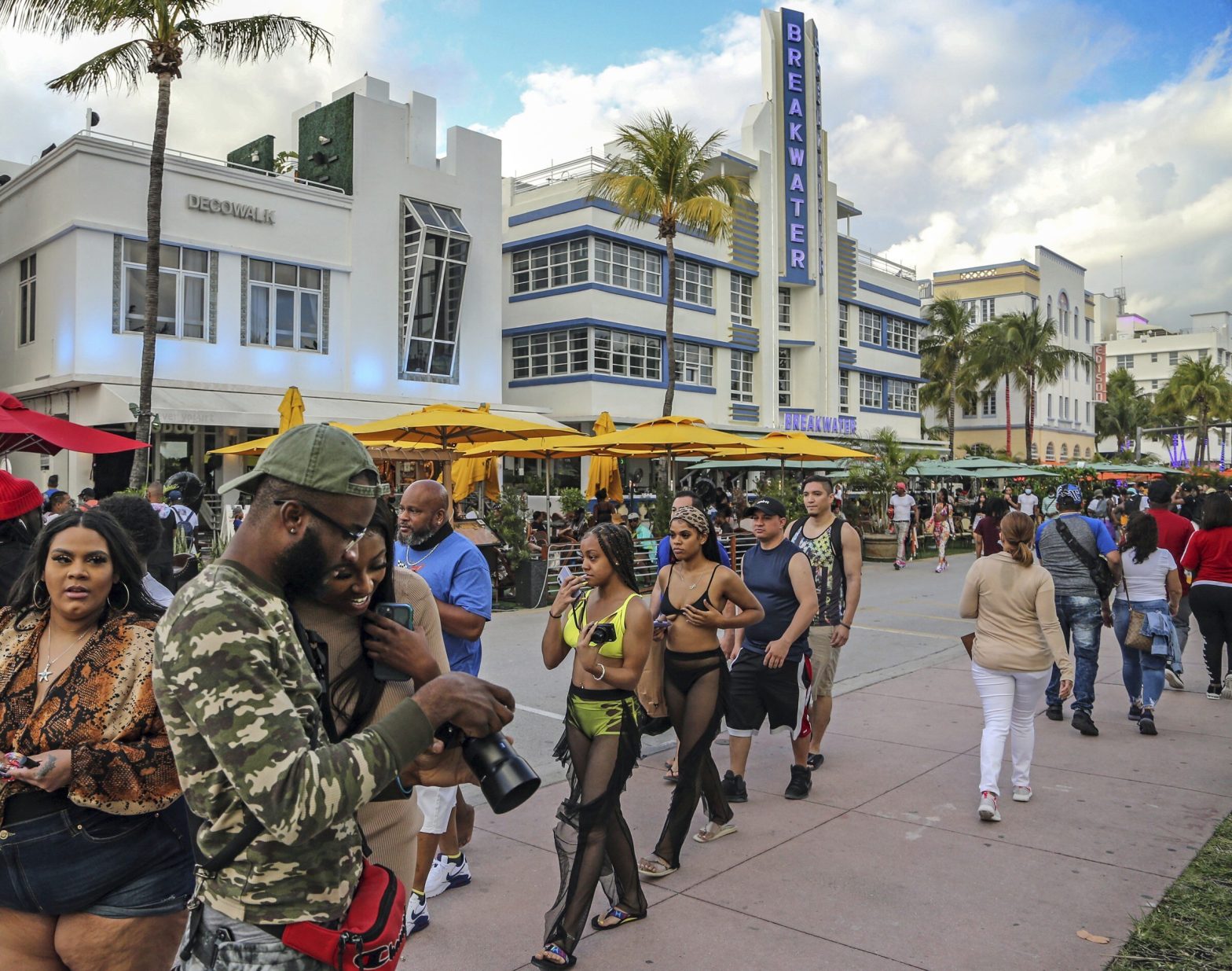Two of Miami's top clubs close due to coronavirus state of emergency