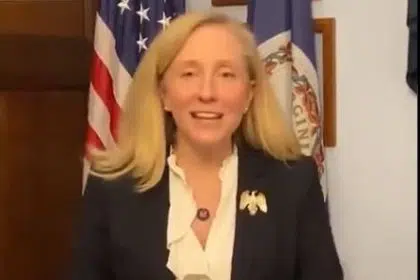 Spanberger Calls on IRS to Extend Tax Filing Deadline to July 15