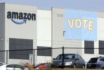 Amazon Survives Drive to Unionize Plant in Alabama