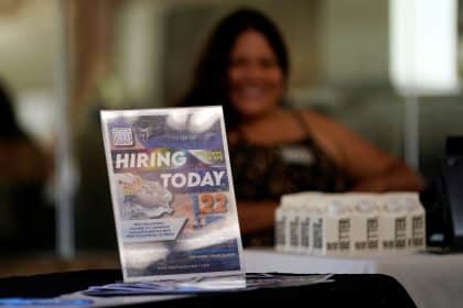 US Jobless Claims Tick Up From Near a Pandemic Low