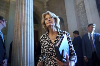 Murkowski Announces Reelection Bid Opposed by Trump