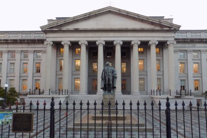 Yellen Extends Deadline to Possible Federal Default to Dec. 15