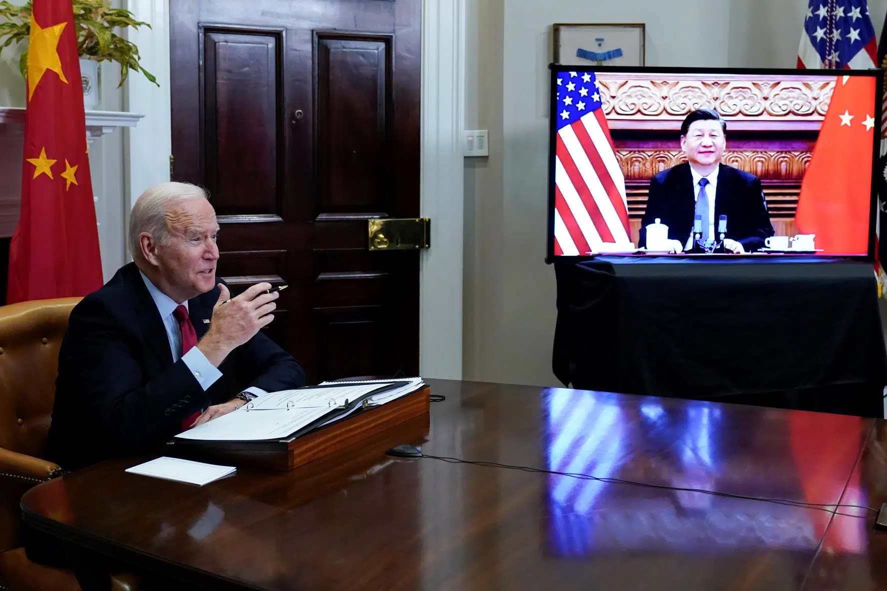 Biden Warns Chinese President of ‘Consequences’ if China Helps Russia