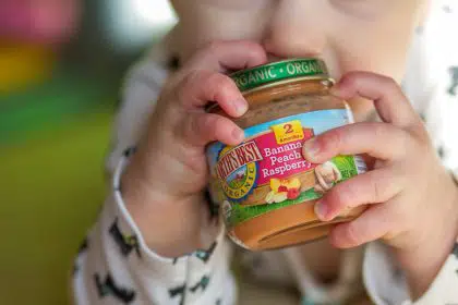 Murray Presses FDA to Remove Harmful Substances From Baby Food