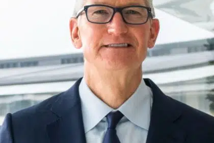 Apple CEO Blasts Congress for Bill to Regulate App Sales