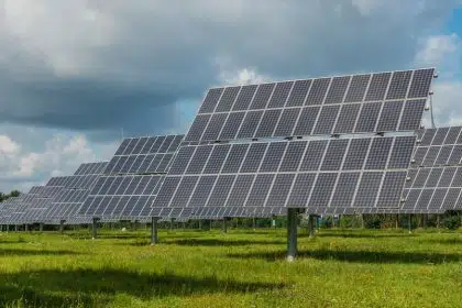 New Dems Push Commerce to Speed Solar Tariff Investigation