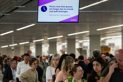 Airport Chaos: European Travel Runs into Pandemic Cutbacks
