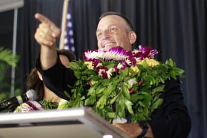 Physician Green Wins Hawaii Democratic Primary for Governor